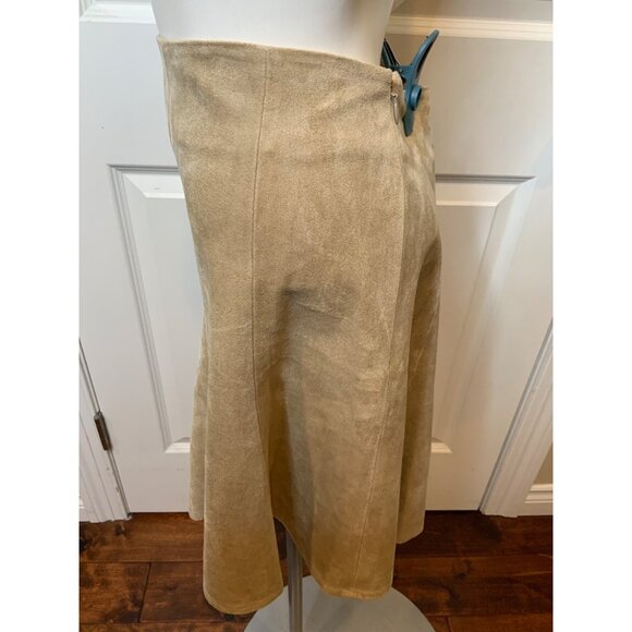 BCBG Max Tan Light Khaki Nicky Faux Suede A-Line Skirt, Size M NWT! $130 - Picture 4 of 7